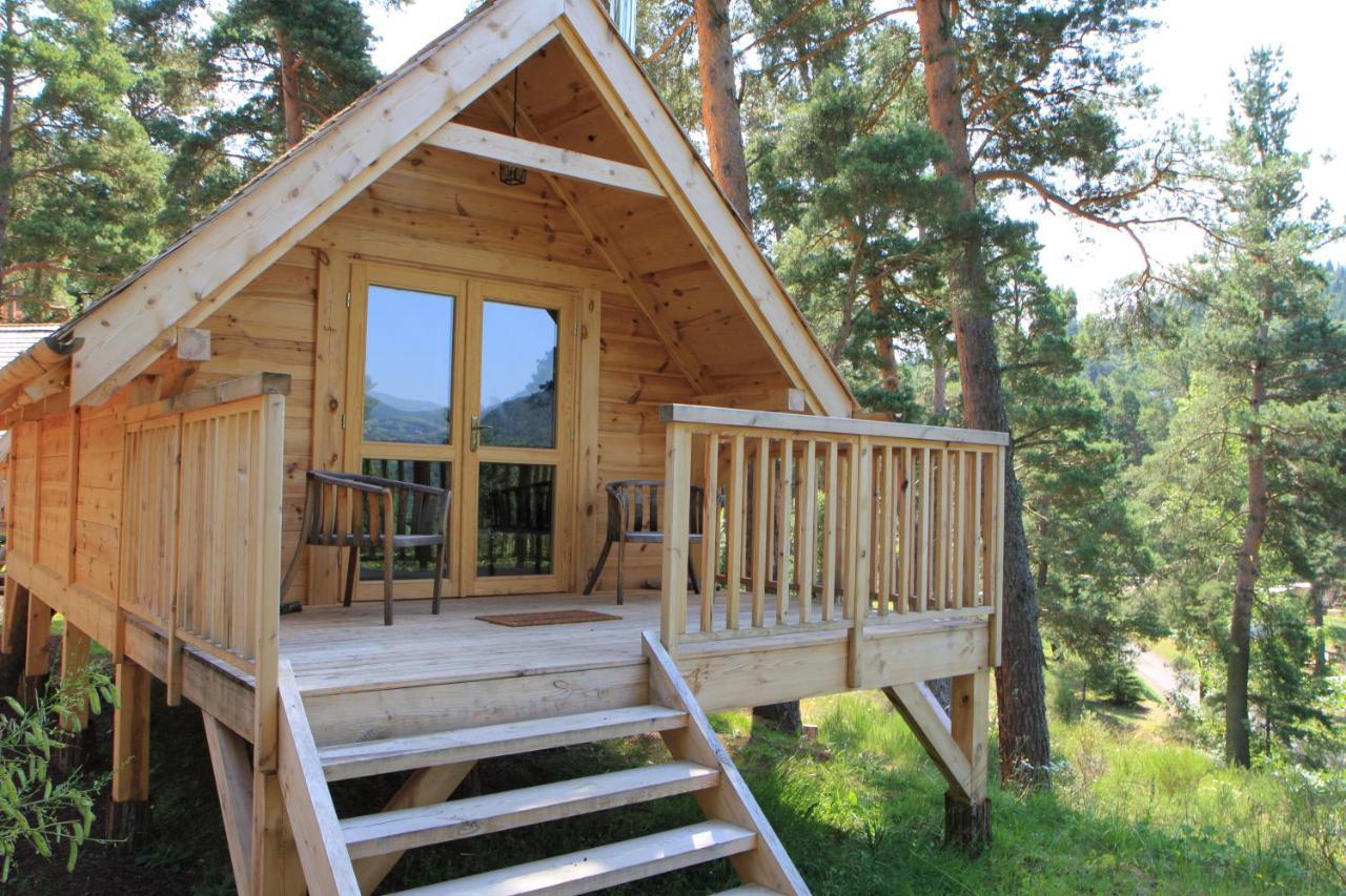 Cabane Lodge Domaine Du Lac Chambon Murol Kültér fotó