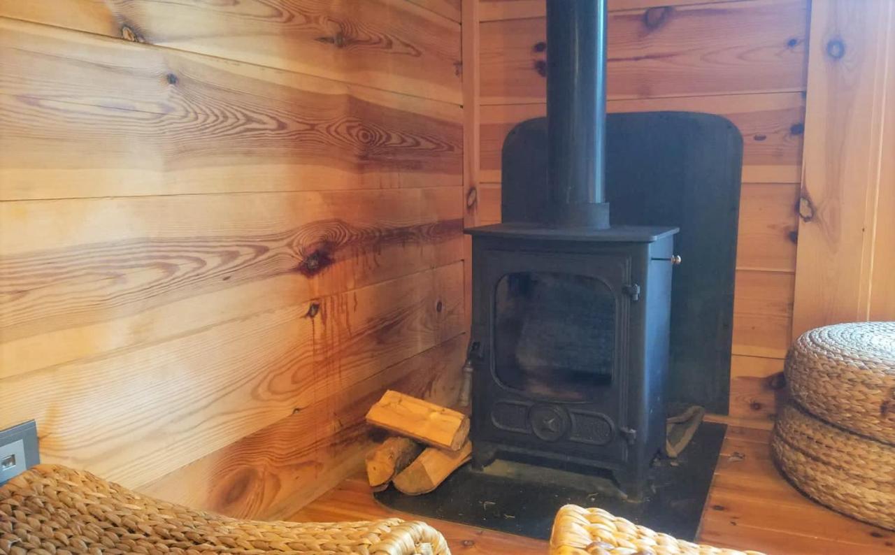 Cabane Lodge Domaine Du Lac Chambon Murol Kültér fotó