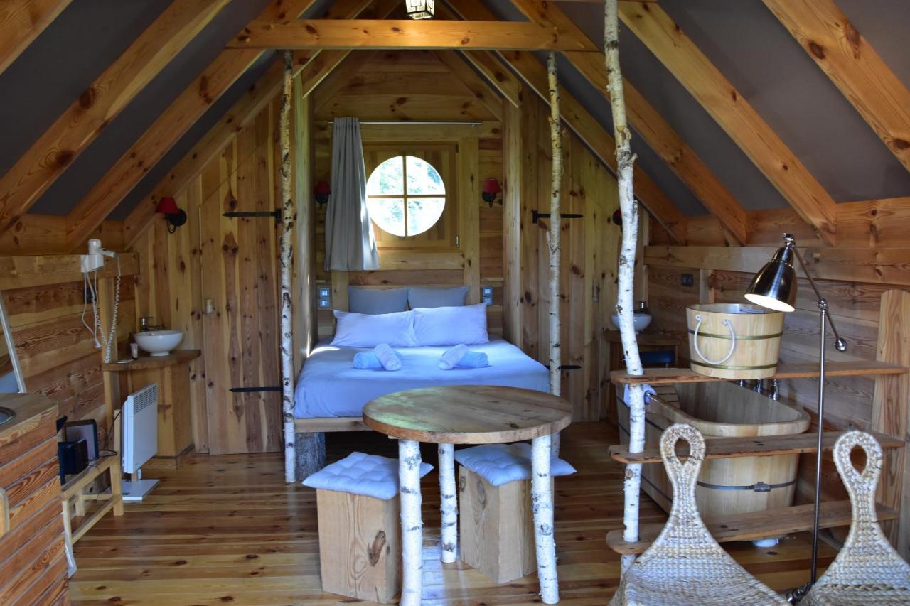 Cabane Lodge Domaine Du Lac Chambon Murol Kültér fotó